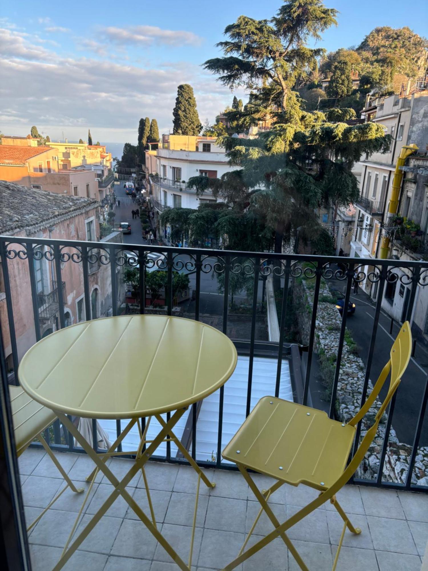 C'Est La Vie Taormina Apartment ภายนอก รูปภาพ